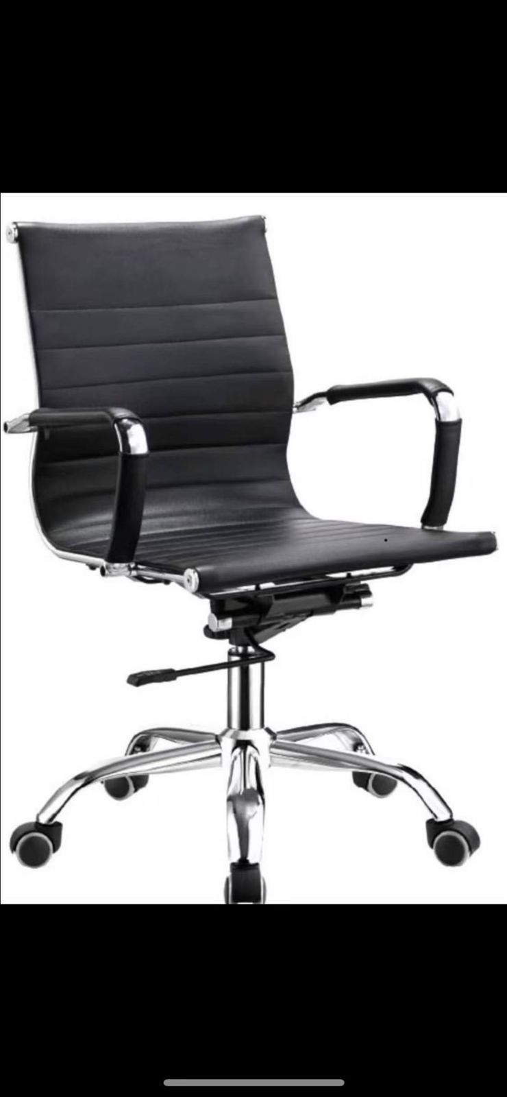 Office chair — black
