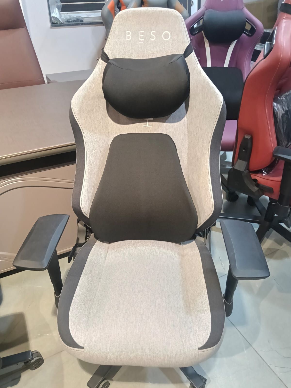Gaming chair — white & orange