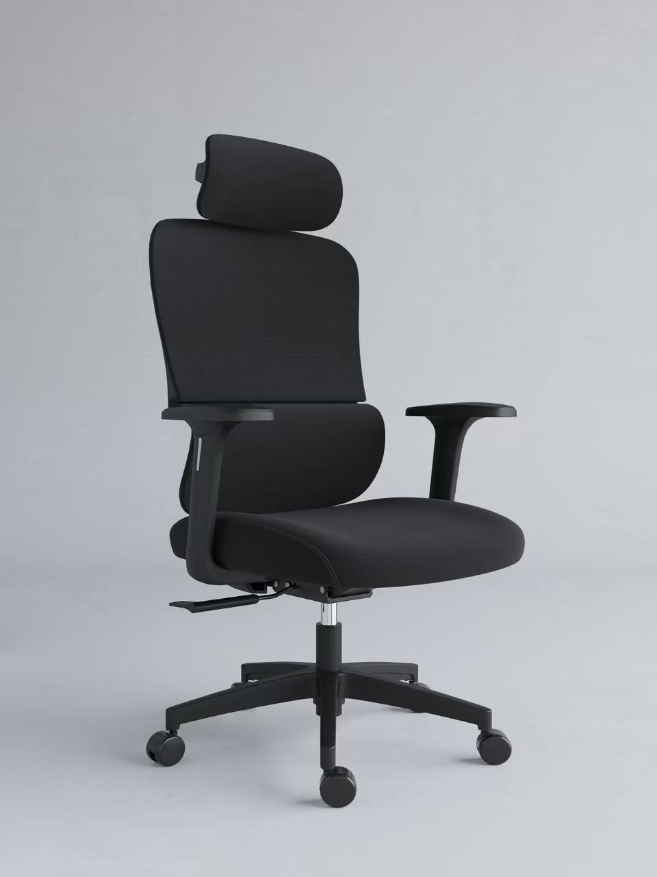 Ergonomic chair — black